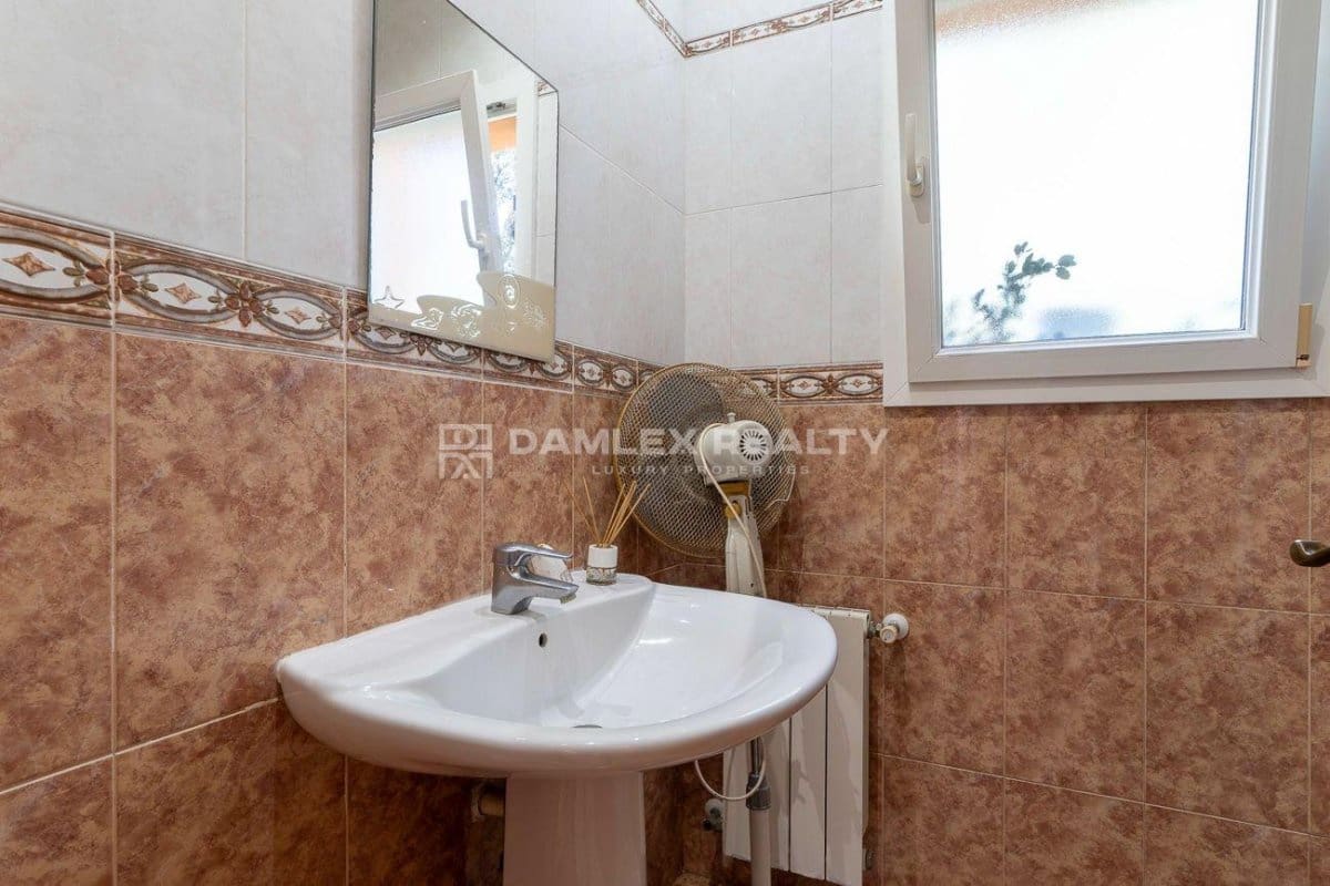 4 sypialnia Willa na sprzedaż w Begur z basenem garażem - 408 000 € (Ref: 8126581)