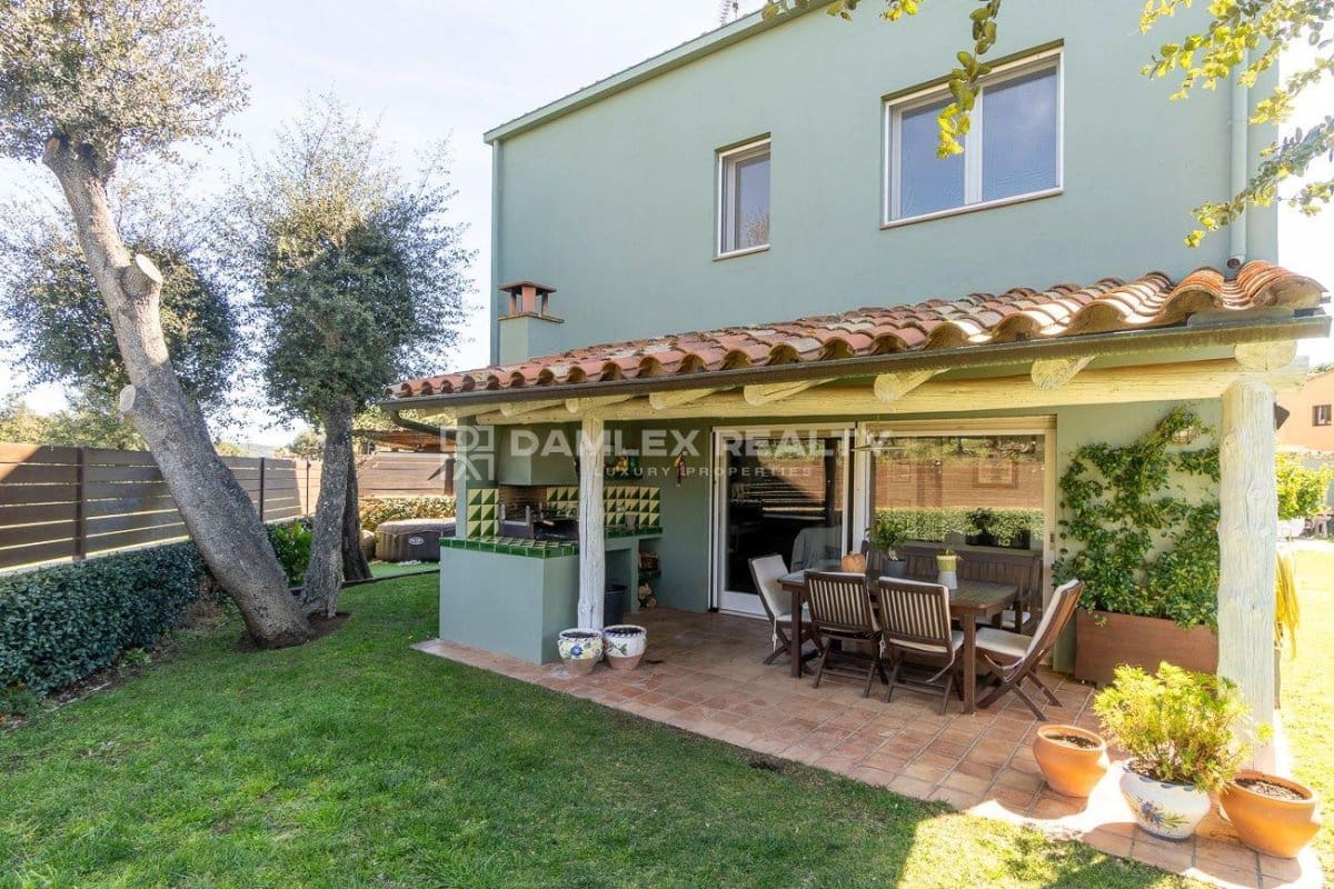 3 soveværelse Villa til salg i Calella de Palafrugell - € 440.000 (Ref: 8135997)