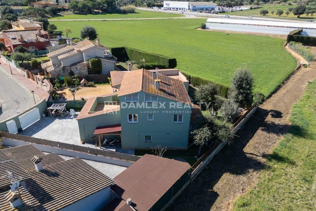 3 soveværelse Villa til salg i Calella de Palafrugell - € 440.000 (Ref: 8135997)