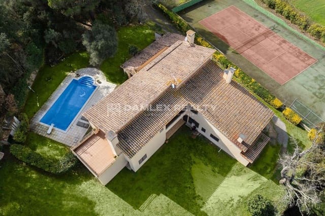 6 sypialnia Willa na sprzedaż w Santa Cristina d'Aro z basenem - 1 400 000 € (Ref: 8141502)