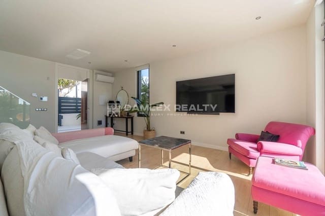 4 camera da letto Villa in vendita in Sant Feliu de Guíxols con piscina - 1.250.000 € (Rif: 8146559)