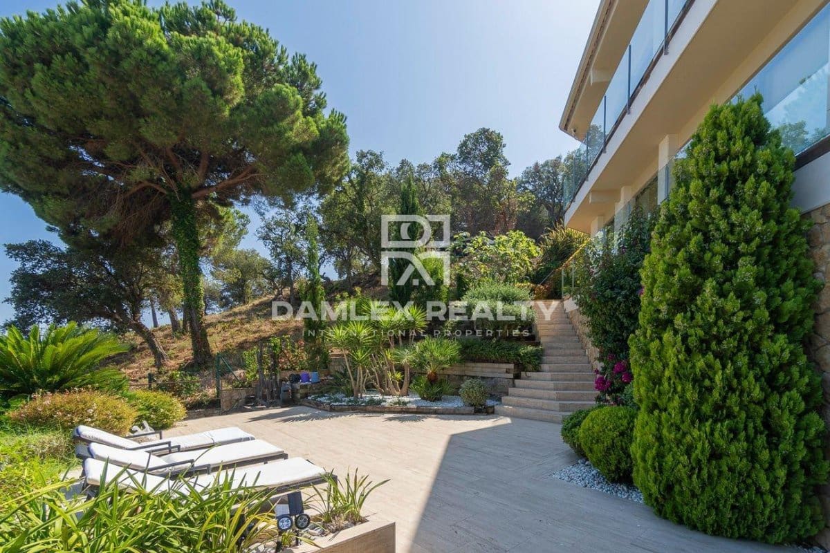 5 sypialnia Willa na sprzedaż w Tossa de Mar z garażem - 3 300 000 € (Ref: 8149406)