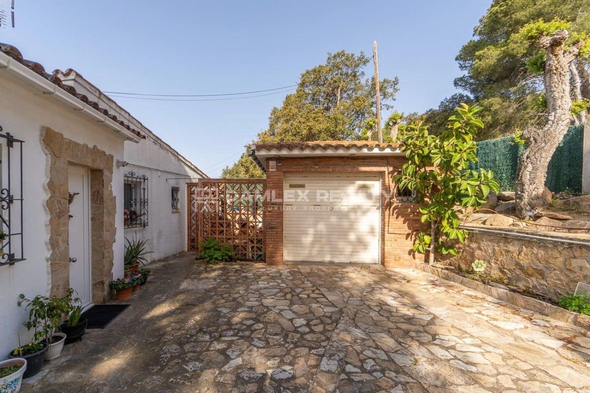 4 slaapkamer Villa te koop in Calonge i Sant Antoni met zwembad - € 530.000 (Ref: 8216820)
