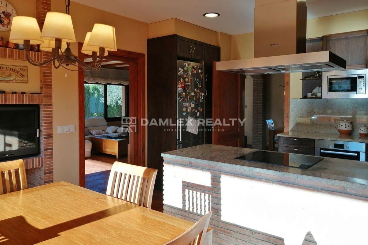 5 chambre Villa/Maison à vendre à Calella de Palafrugell avec piscine - 1 100 000 € (Ref: 8250675)