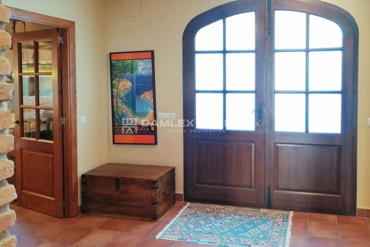 5 chambre Villa/Maison à vendre à Calella de Palafrugell avec piscine - 1 100 000 € (Ref: 8250675)