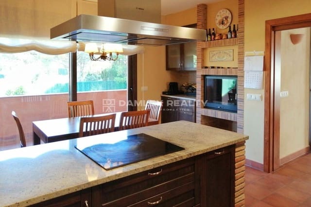 5 chambre Villa/Maison à vendre à Calella de Palafrugell, Palafrugell avec piscine - 1 100 000 € (Ref: 8250675)