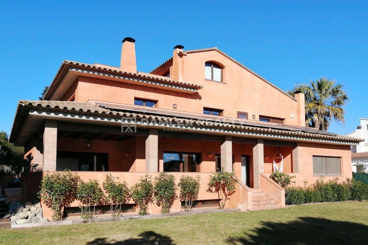 5 chambre Villa/Maison à vendre à Calella de Palafrugell avec piscine - 1 100 000 € (Ref: 8250675)