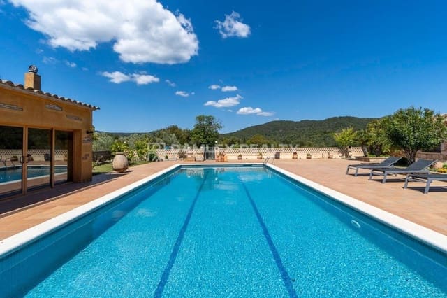 4 slaapkamer Villa te koop in Calonge i Sant Antoni met zwembad - € 2.500.000 (Ref: 8286050)