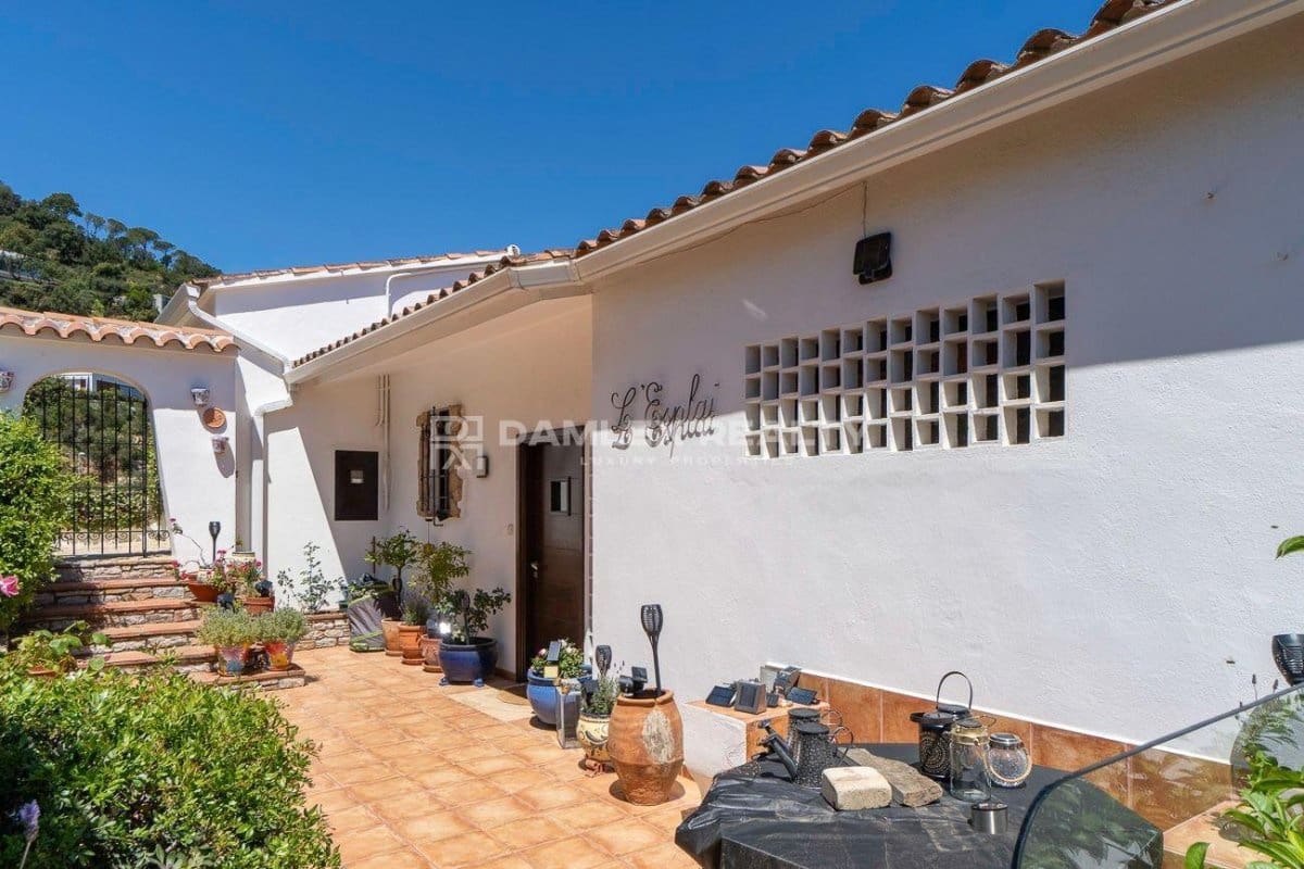 5 slaapkamer Villa te koop in Begur met zwembad garage - € 899.000 (Ref: 8290493)