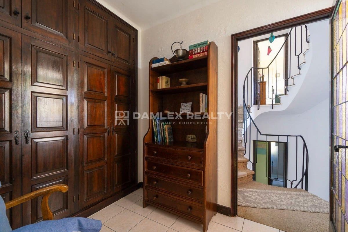 5 slaapkamer Villa te koop in Begur met zwembad garage - € 899.000 (Ref: 8290493)