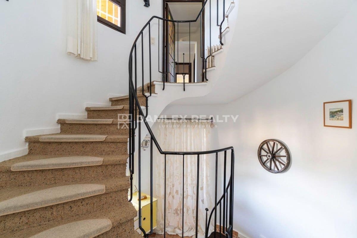 5 slaapkamer Villa te koop in Begur met zwembad garage - € 899.000 (Ref: 8290493)