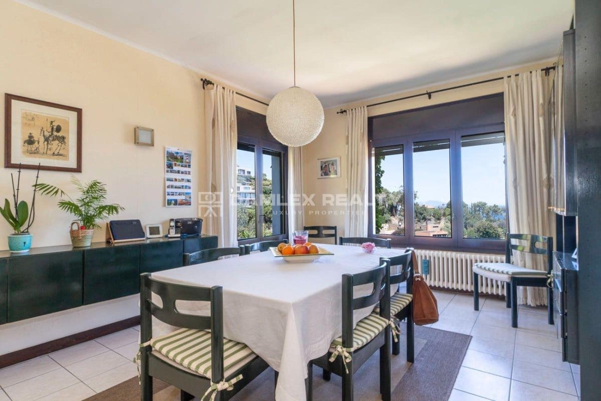 5 slaapkamer Villa te koop in Begur met zwembad garage - € 899.000 (Ref: 8290493)