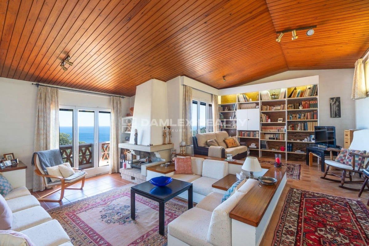 5 slaapkamer Villa te koop in Begur met zwembad garage - € 899.000 (Ref: 8290493)