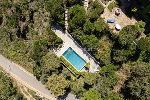 5 bedroom Villa for sale in Begur with pool garage - € 899,000 (Ref: 8290493)