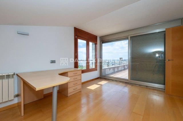 7 sovrum Villa till salu i Blanes med pool garage - 850 000 € (Ref: 8306057)