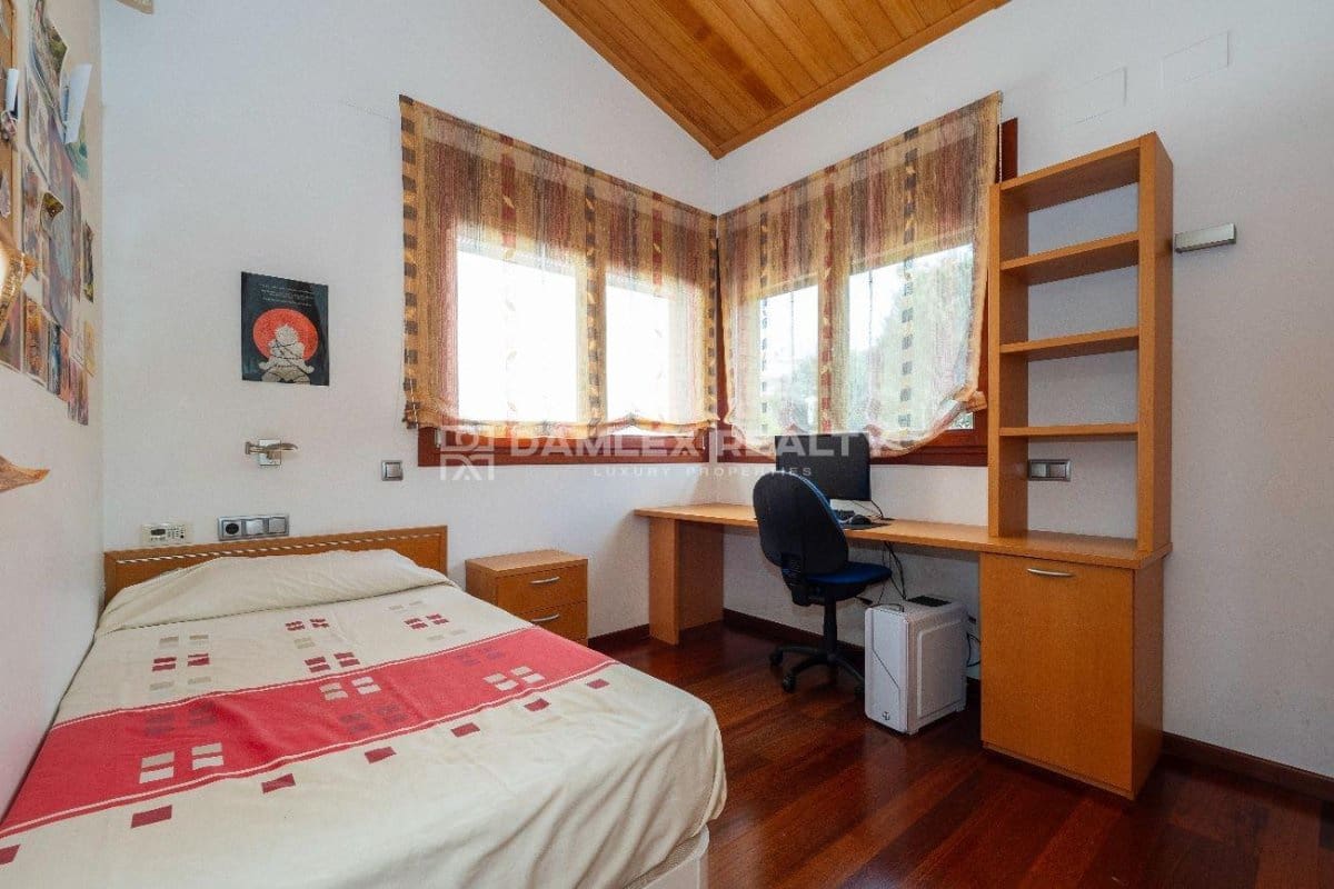 7 soveværelse Villa til salg i Blanes med swimmingpool garage - € 850.000 (Ref: 8306057)