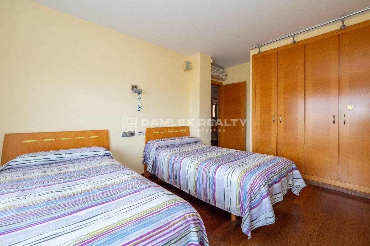 7 soveværelse Villa til salg i Blanes med swimmingpool garage - € 850.000 (Ref: 8306057)