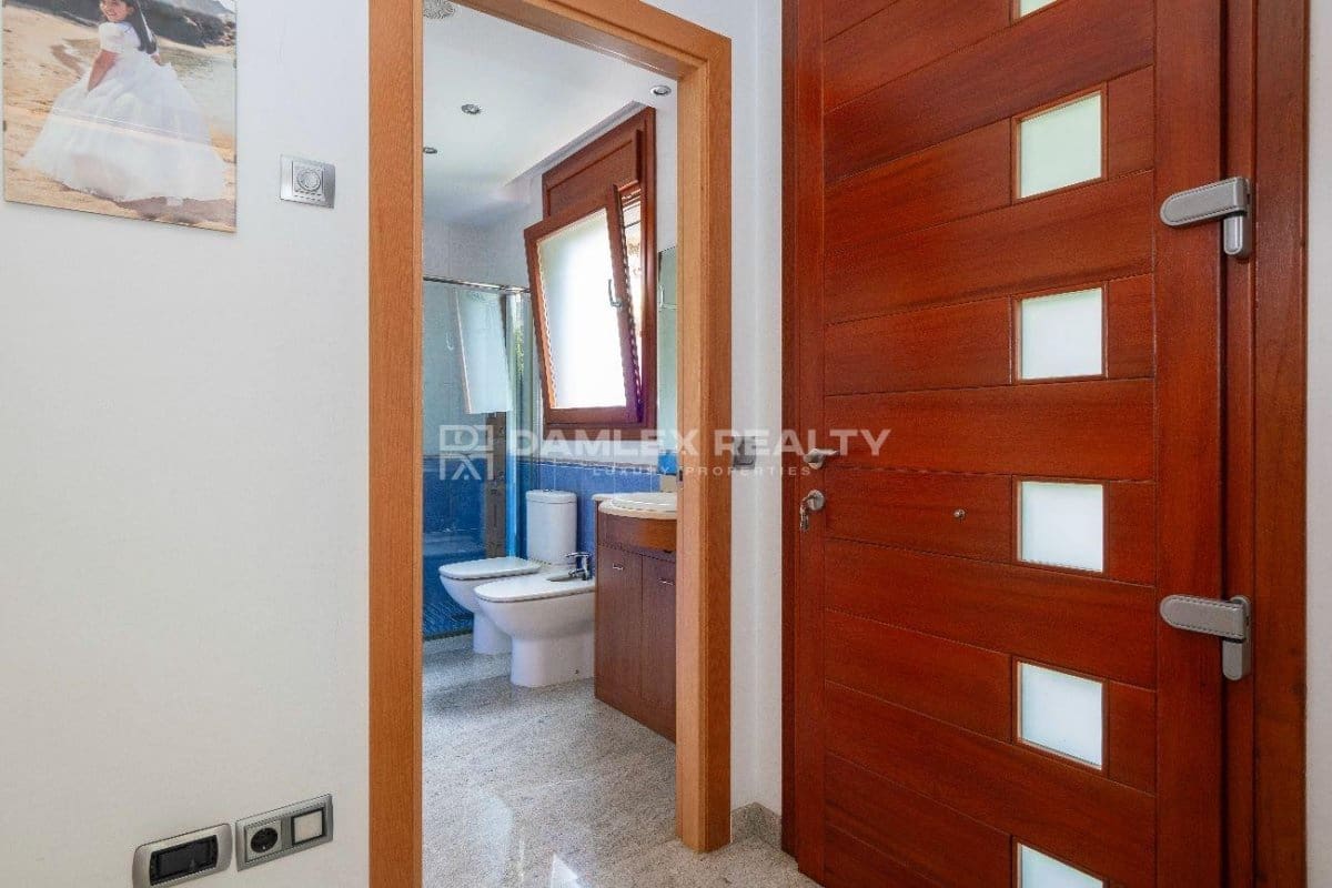 7 soveværelse Villa til salg i Blanes med swimmingpool garage - € 850.000 (Ref: 8306057)