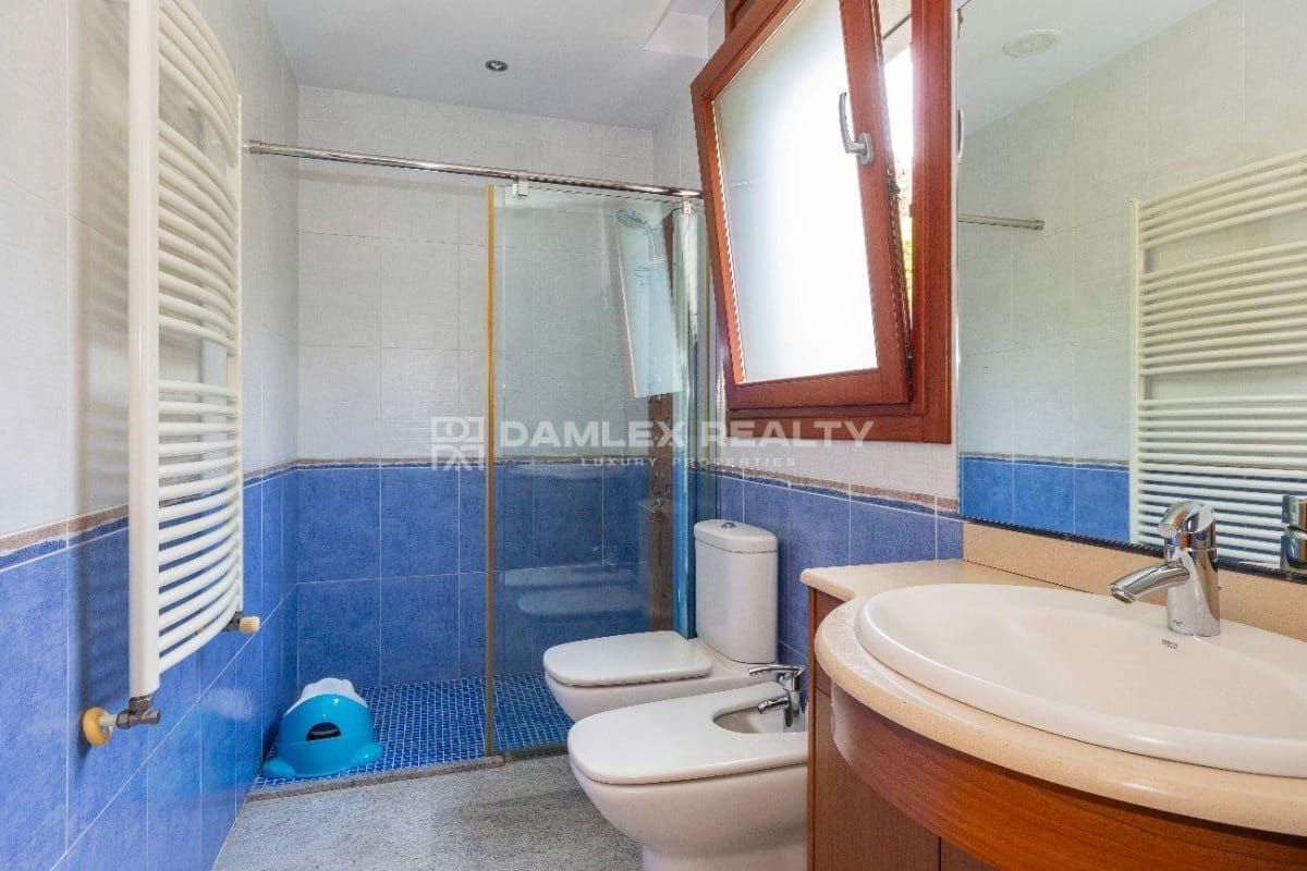 7 soveværelse Villa til salg i Blanes med swimmingpool garage - € 850.000 (Ref: 8306057)