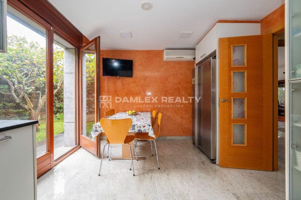 7 soveværelse Villa til salg i Blanes med swimmingpool garage - € 850.000 (Ref: 8306057)