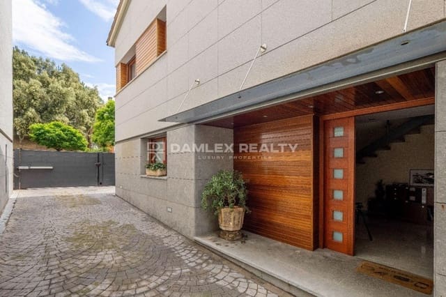 7 sovrum Villa till salu i Blanes med pool garage - 850 000 € (Ref: 8306057)