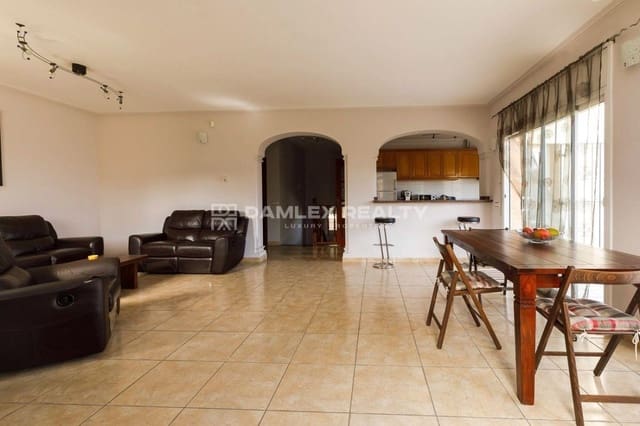 4 slaapkamer Villa te koop in Calonge i Sant Antoni met zwembad - € 490.000 (Ref: 8318943)