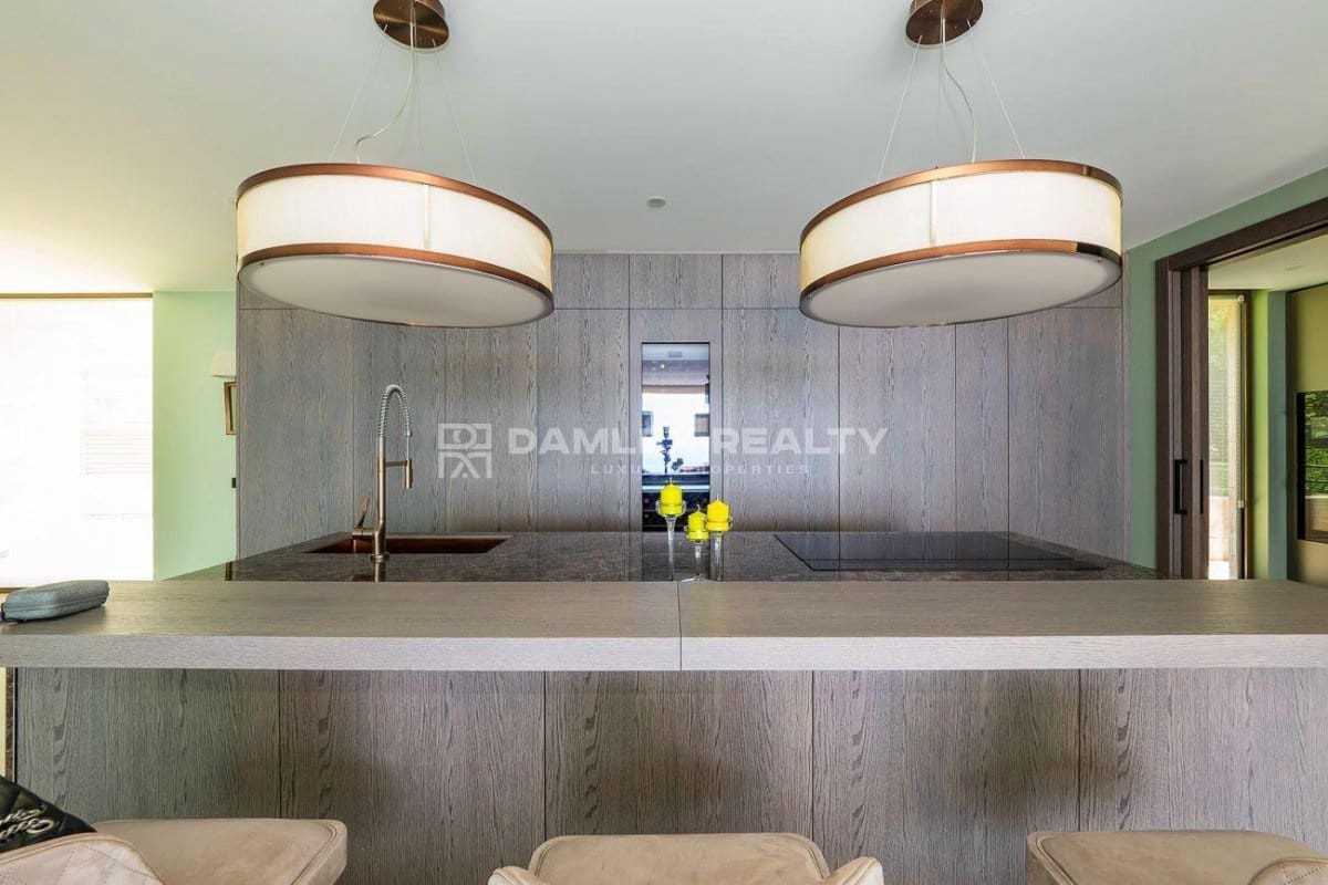 5 soveværelse Villa til salg i Lloret de Mar med swimmingpool garage - € 2.950.000 (Ref: 8338374)