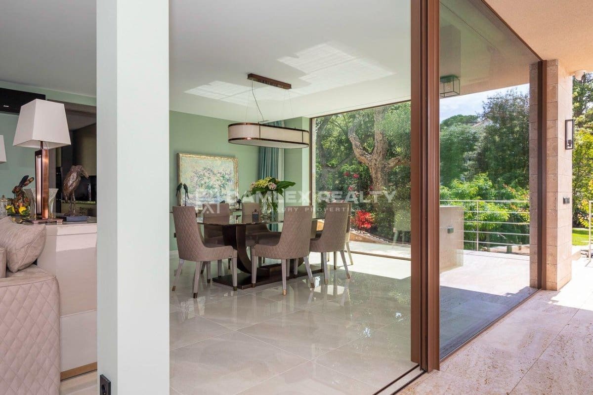 5 soveværelse Villa til salg i Lloret de Mar med swimmingpool garage - € 2.950.000 (Ref: 8338374)