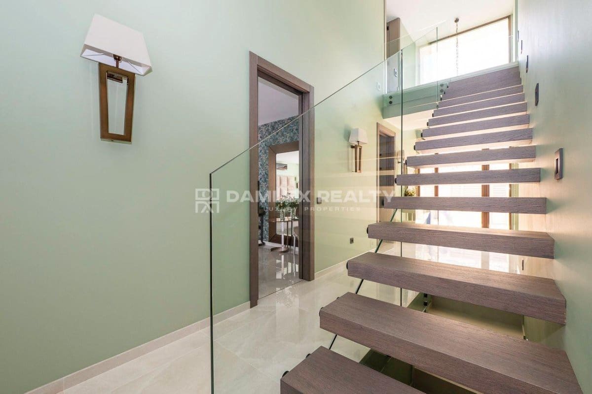 5 soveværelse Villa til salg i Lloret de Mar med swimmingpool garage - € 2.950.000 (Ref: 8338374)