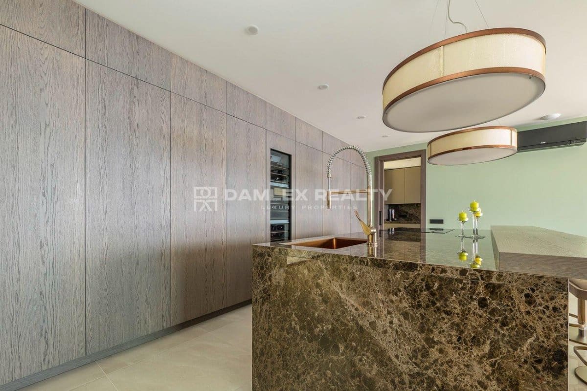 5 soveværelse Villa til salg i Lloret de Mar med swimmingpool garage - € 2.950.000 (Ref: 8338374)