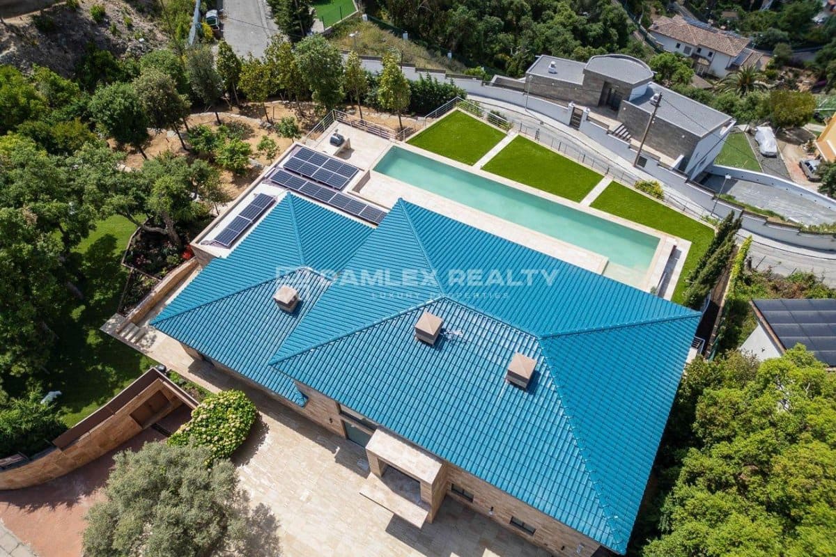 5 soveværelse Villa til salg i Lloret de Mar med swimmingpool garage - € 2.950.000 (Ref: 8338374)
