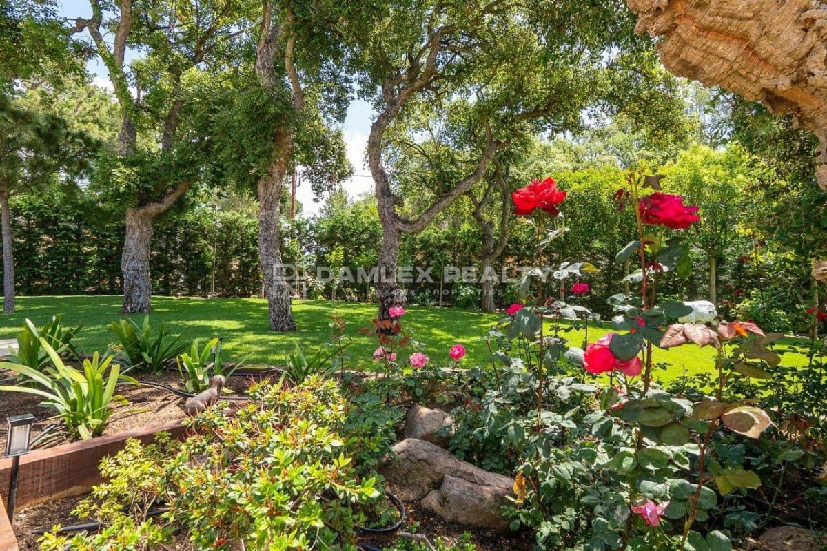 5 soveværelse Villa til salg i Lloret de Mar med swimmingpool garage - € 2.950.000 (Ref: 8338374)