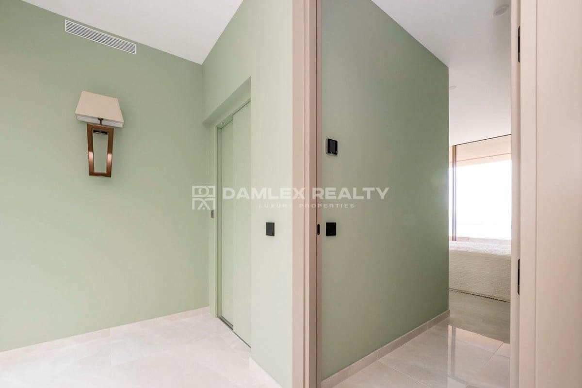 5 soveværelse Villa til salg i Lloret de Mar med swimmingpool garage - € 2.950.000 (Ref: 8338374)