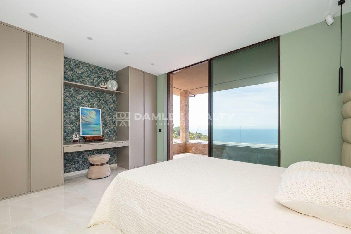 5 soveværelse Villa til salg i Lloret de Mar med swimmingpool garage - € 2.950.000 (Ref: 8338374)