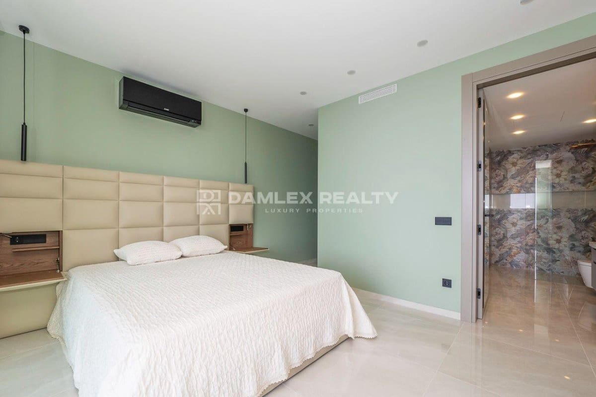 5 soveværelse Villa til salg i Lloret de Mar med swimmingpool garage - € 2.950.000 (Ref: 8338374)