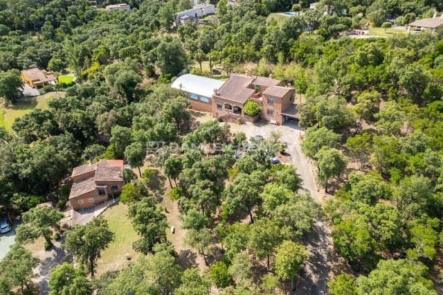 4 Zimmer Villa zu verkaufen in Santa Cristina d'Aro mit Pool - 799.000 € (Ref: 8344137)