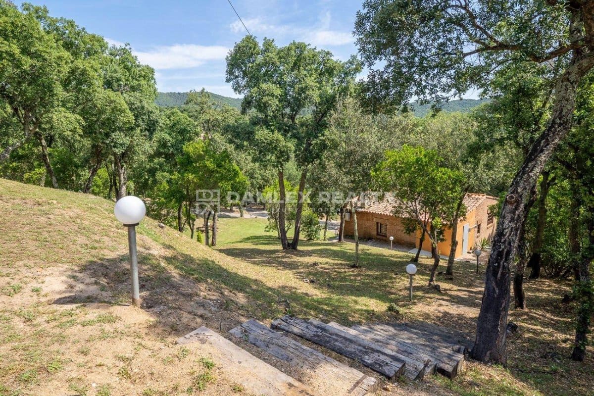 4 soveværelse Villa til salg i Santa Cristina d'Aro med swimmingpool - € 799.000 (Ref: 8344137)