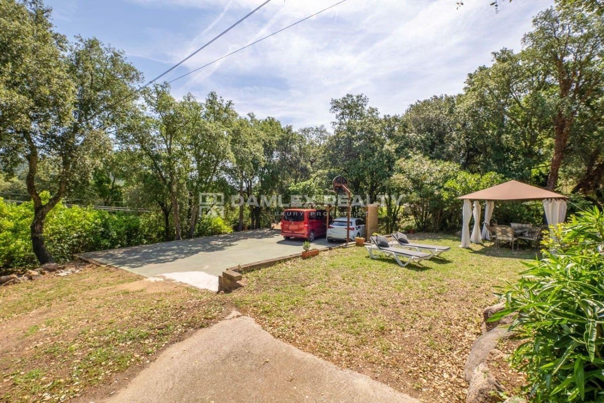 4 soveværelse Villa til salg i Santa Cristina d'Aro med swimmingpool - € 799.000 (Ref: 8344137)