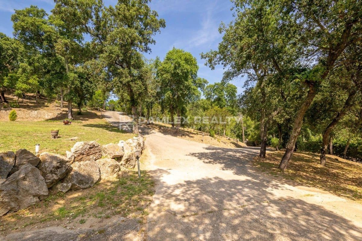 4 soveværelse Villa til salg i Santa Cristina d'Aro med swimmingpool - € 799.000 (Ref: 8344137)