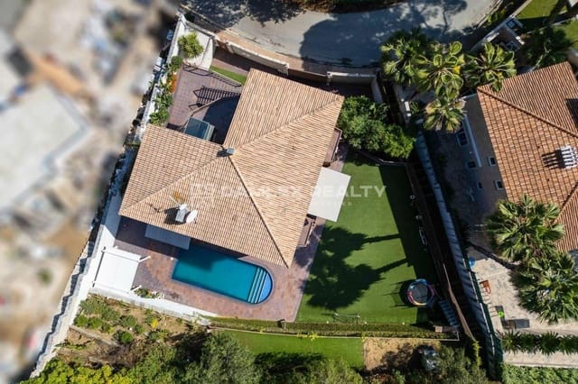 5 camera da letto Villa in vendita in Lloret de Mar con piscina garage - 795.000 € (Rif: 8344138)