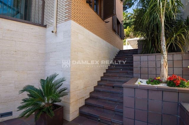 5 camera da letto Villa in vendita in Lloret de Mar con piscina garage - 795.000 € (Rif: 8344138)