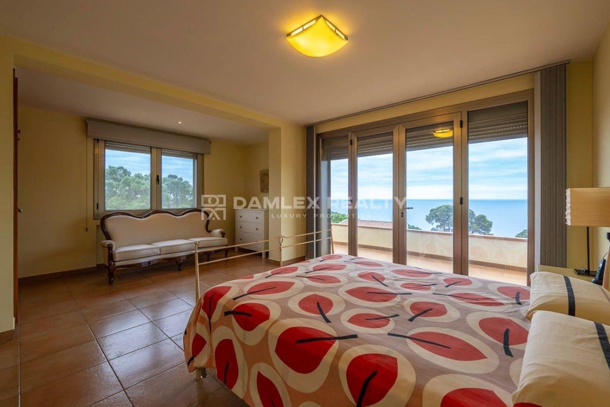5 quarto Moradia para venda em Tossa de Mar com piscina garagem - 1 900 000 € (Ref: 8352893)
