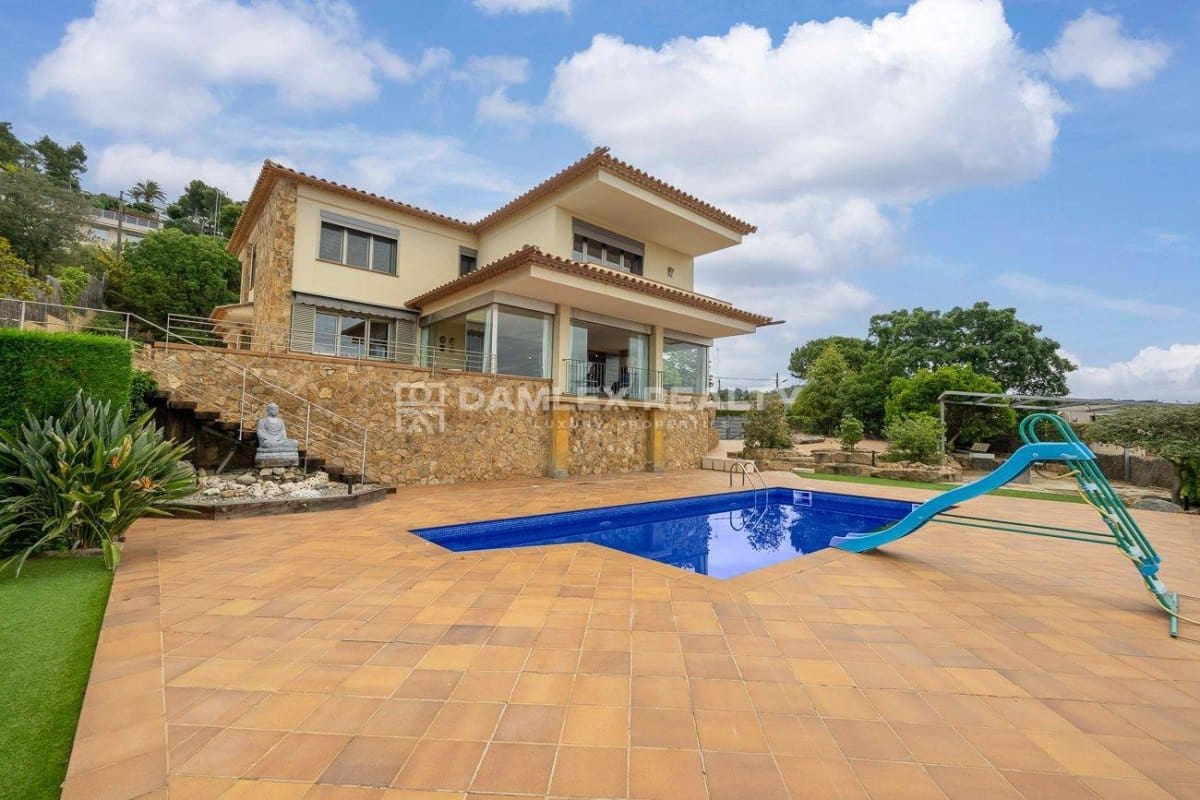 5 quarto Moradia para venda em Tossa de Mar com piscina garagem - 1 900 000 € (Ref: 8352893)