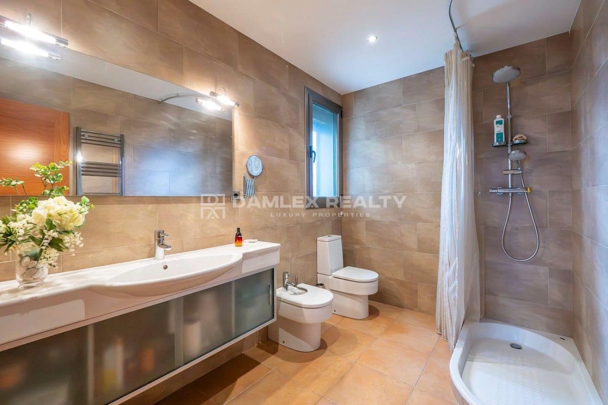 5 quarto Moradia para venda em Tossa de Mar com piscina garagem - 1 900 000 € (Ref: 8352893)