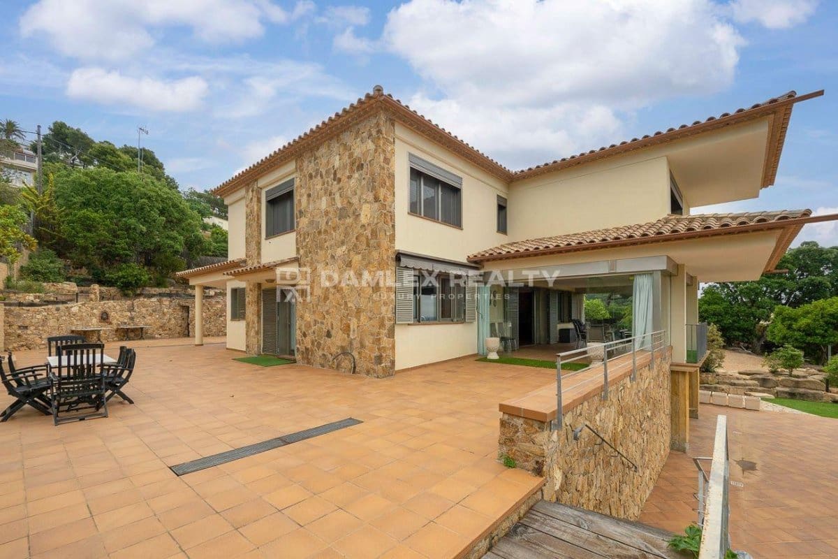 5 quarto Moradia para venda em Tossa de Mar com piscina garagem - 1 900 000 € (Ref: 8352893)