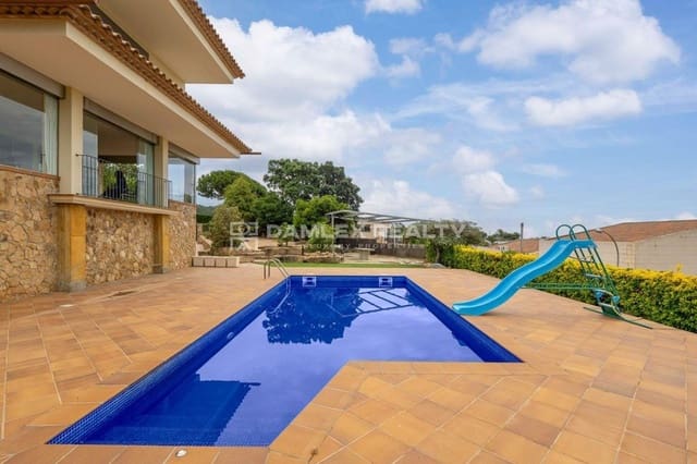 5 bedroom Villa for sale in Tossa de Mar with pool garage - € 1,900,000 (Ref: 8352893)