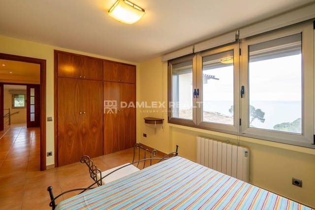 5 bedroom Villa for sale in Tossa de Mar with pool garage - € 1,900,000 (Ref: 8352893)