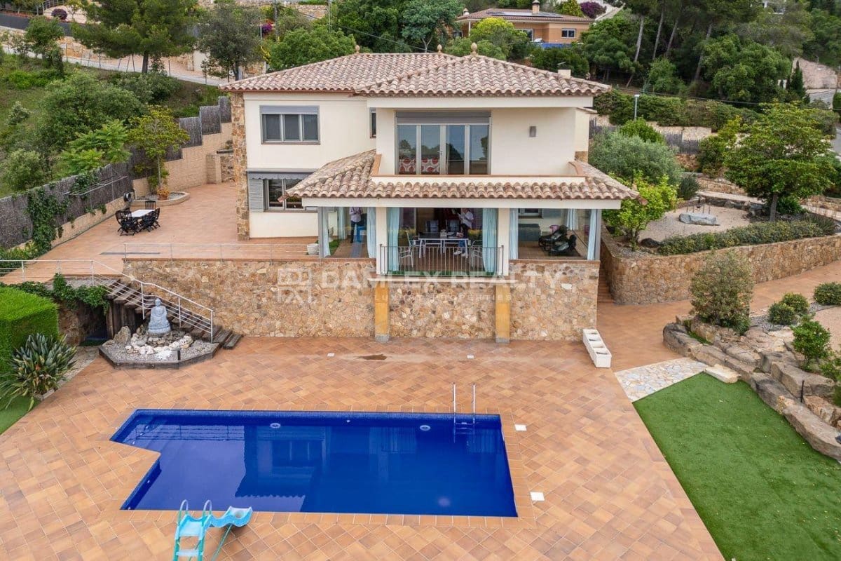 5 quarto Moradia para venda em Tossa de Mar com piscina garagem - 1 900 000 € (Ref: 8352893)