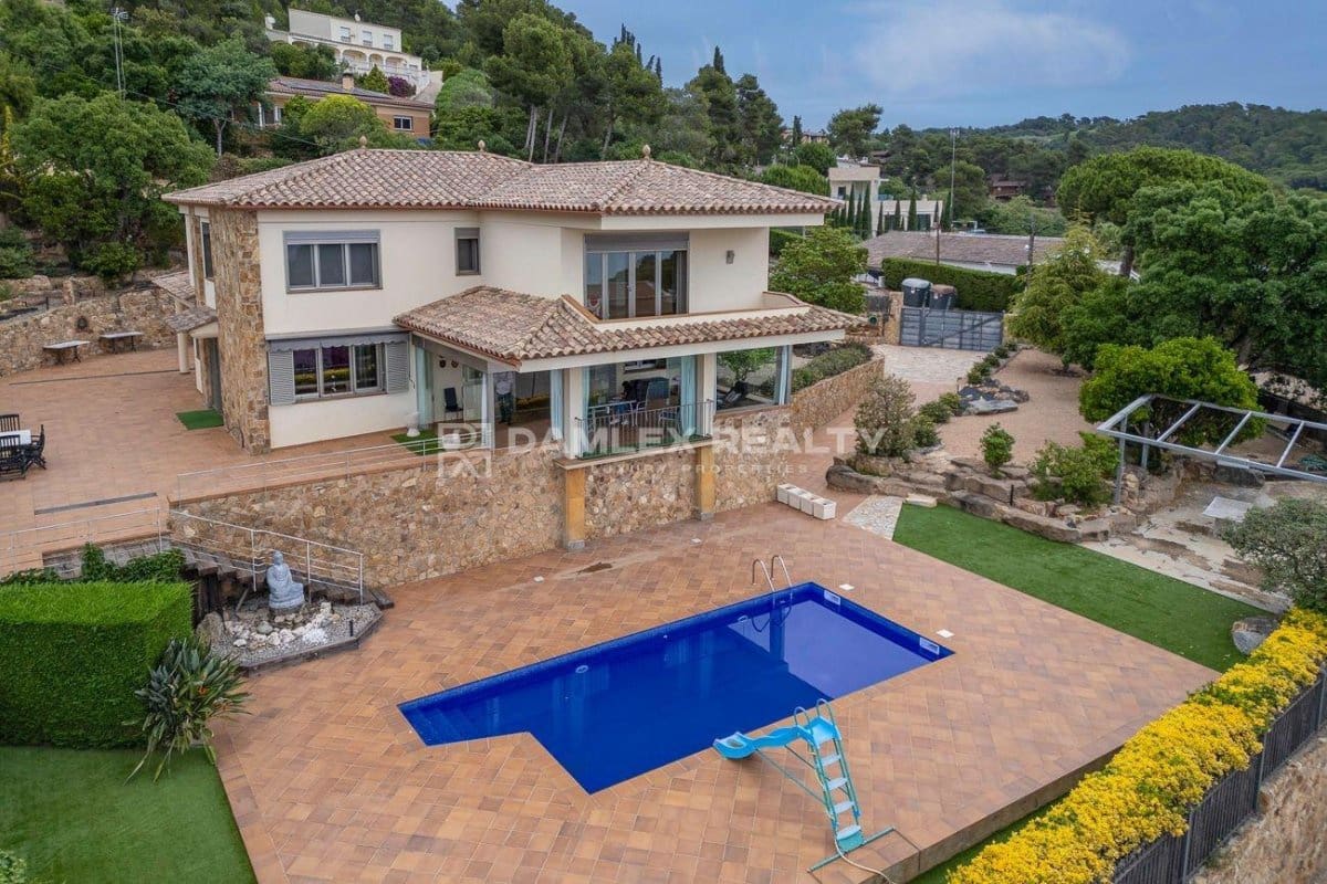 5 quarto Moradia para venda em Tossa de Mar com piscina garagem - 1 900 000 € (Ref: 8352893)