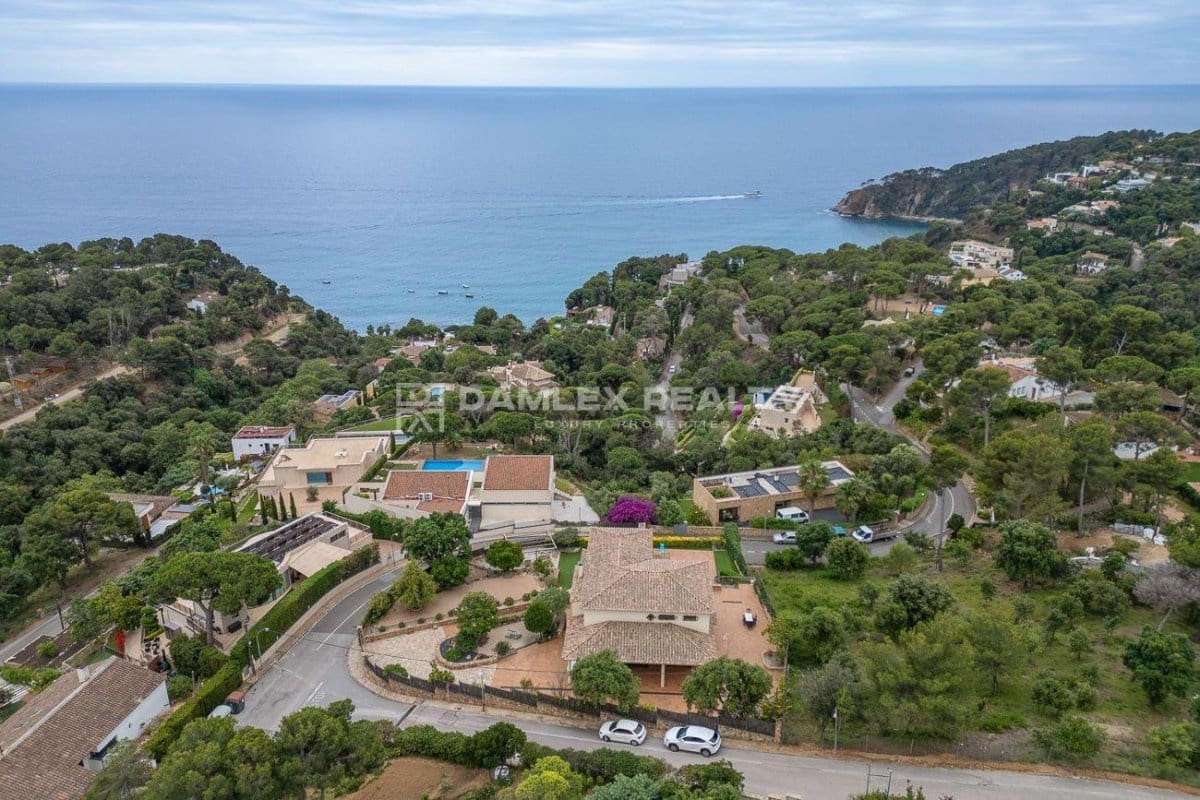 5 quarto Moradia para venda em Tossa de Mar com piscina garagem - 1 900 000 € (Ref: 8352893)